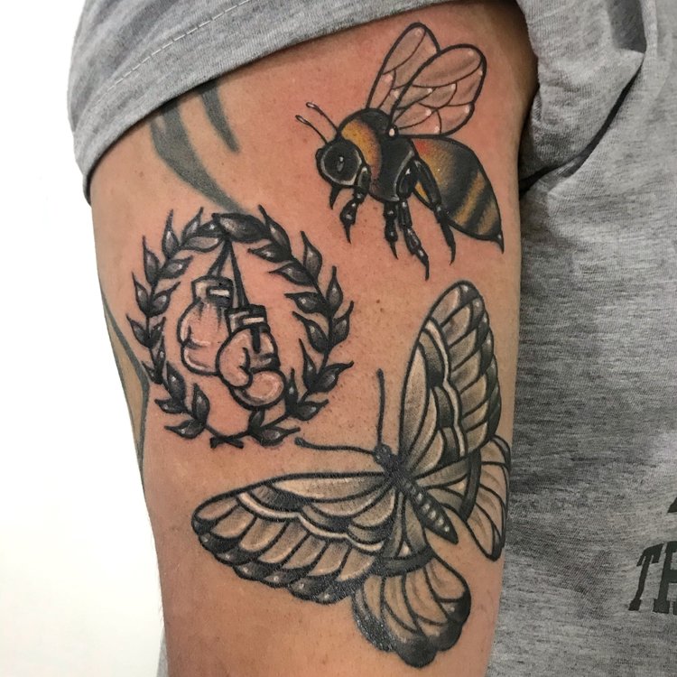 Tatuaje de Niña Cristal Ink