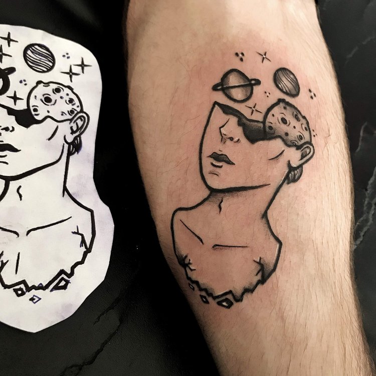 Tatuaje de Niña Cristal Ink