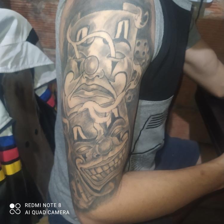 Tatuaje de Bastardo Tattooer