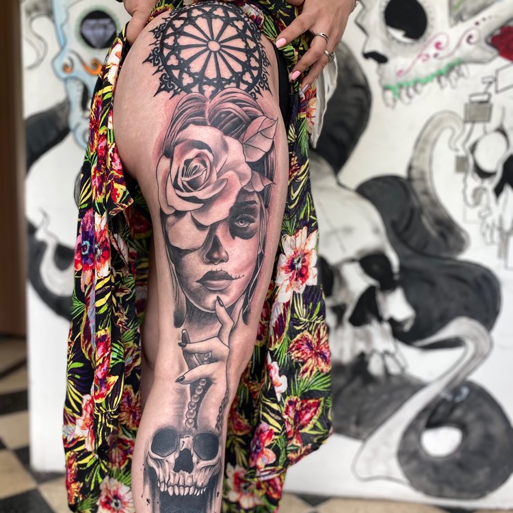 Tatuaje de Sugar Tattoo