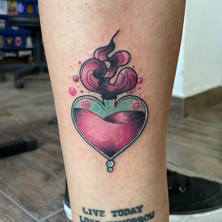 Tatuaje de Harpyca Tattoo