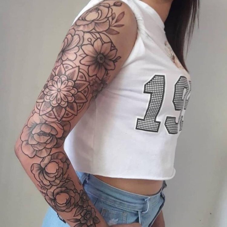 Tatuaje de Tattoolifestudioo