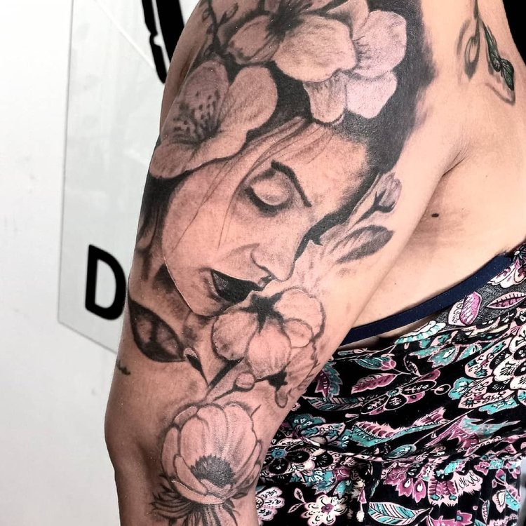 Tatuaje de Roberto Deleon