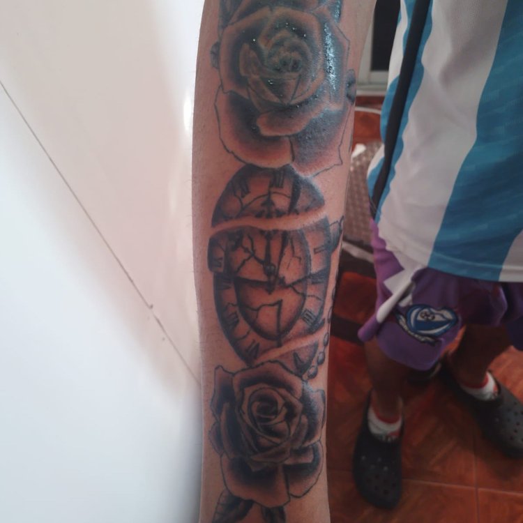 Tatuaje de Enzo Pasiecznik