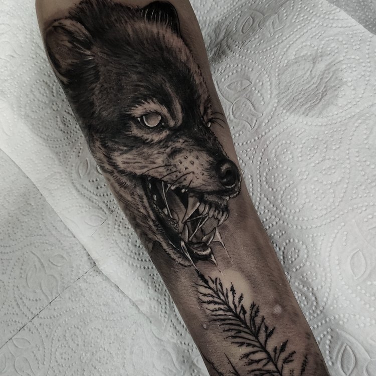 Tatuaje de Yet Tattoo
