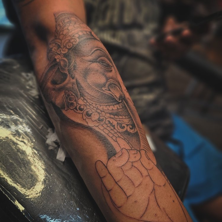 Tatuaje de Nav.Onetattoo