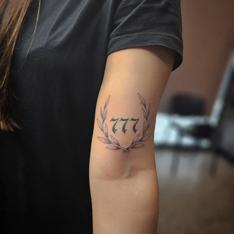 Tatuaje de Nav.Onetattoo