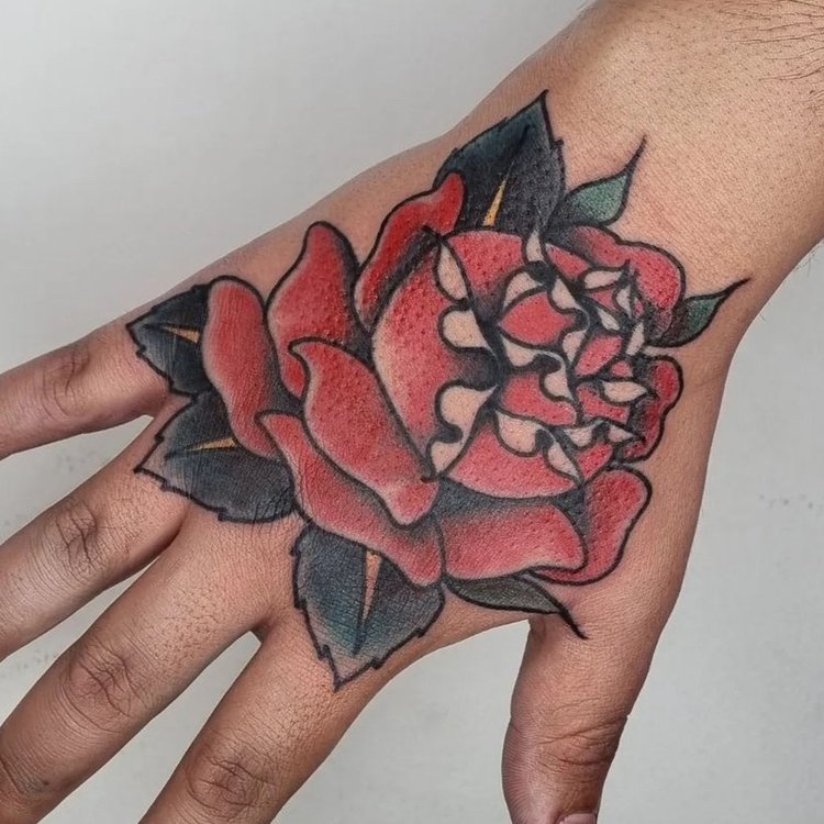 Tatuaje de Black Dharma Tattoo