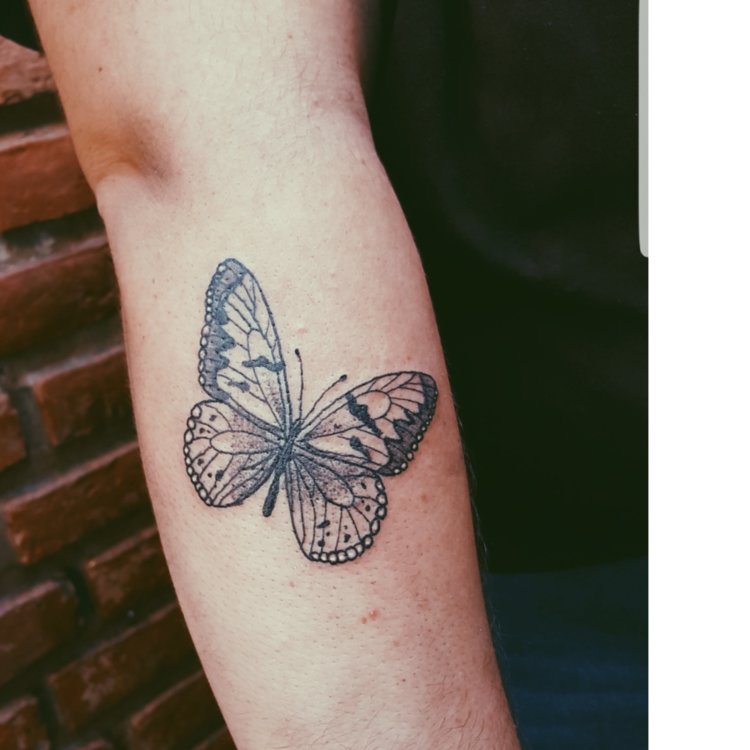 Tatuaje de Agustina Montini