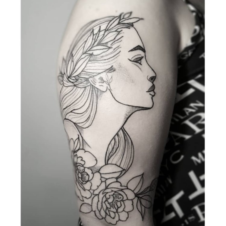 Tatuaje de Agustina Montini