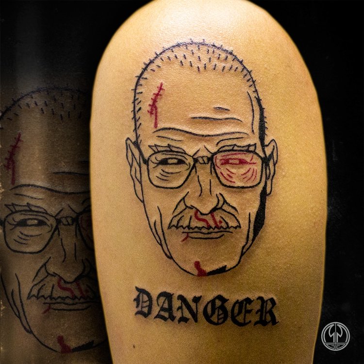 Tatuaje de Máquina Del Mal - Tattoo & Piercing