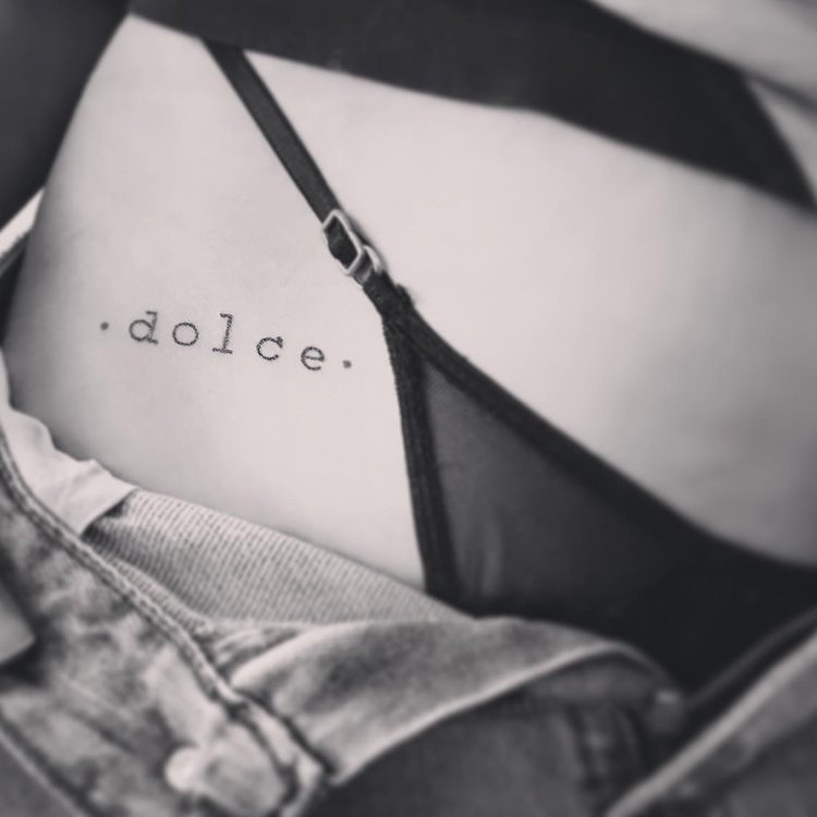 Tatuaje de HACHE TATTOO