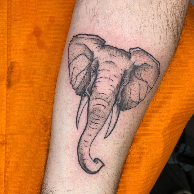 Tatuaje de 247 TATTOO