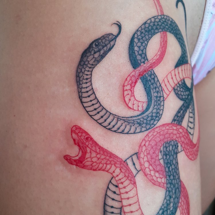 Tatuaje de N A T . T A T T
