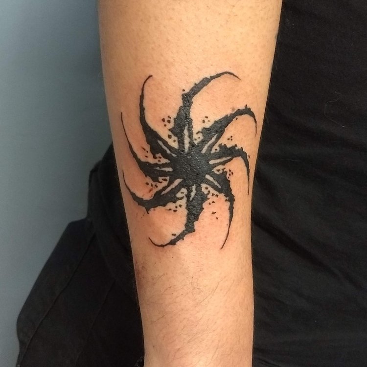 Tatuaje de Nic Tolley