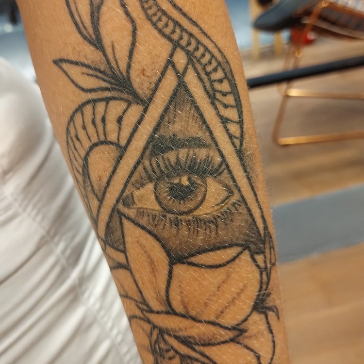 Tatuaje de Nic Tolley