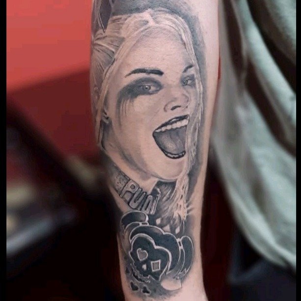 Tatuaje de Paul Bastias