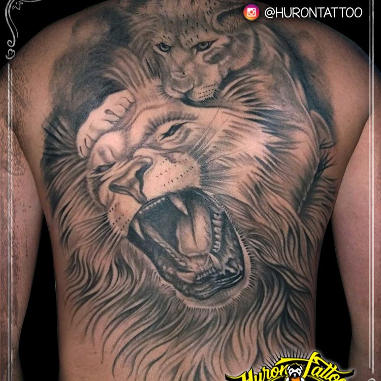 Tatuaje de HURON Tattoo