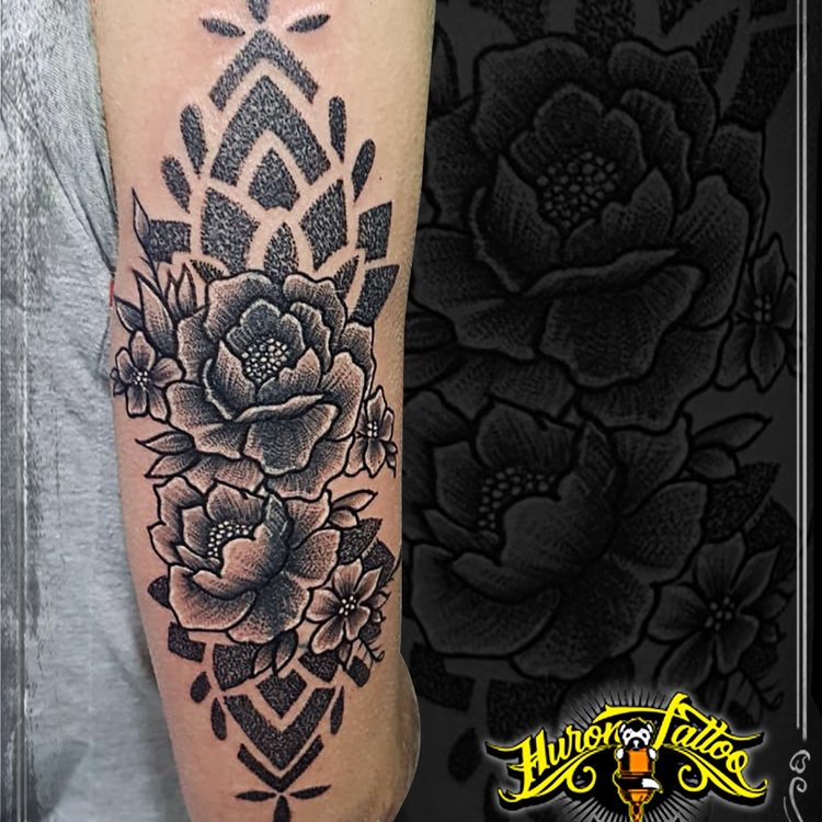 Tatuaje de HURON Tattoo