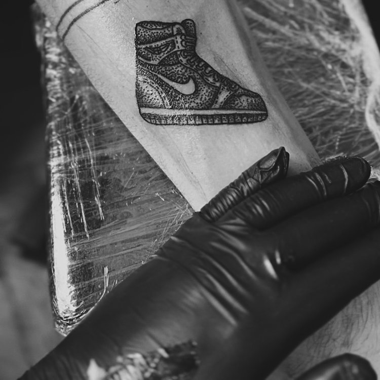 Tatuaje de Tattoos By MC