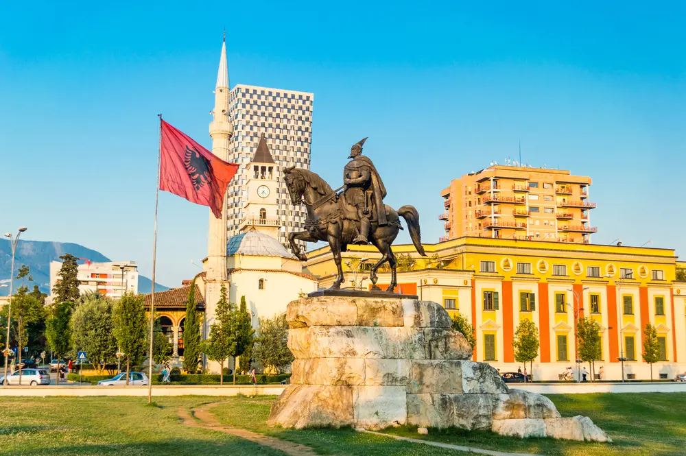 Tour Albania dell'Epoca Comunista