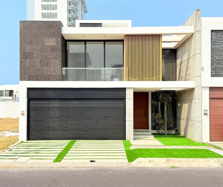 Casa en Playas del Conchal | Alberca privada con deck de madera
