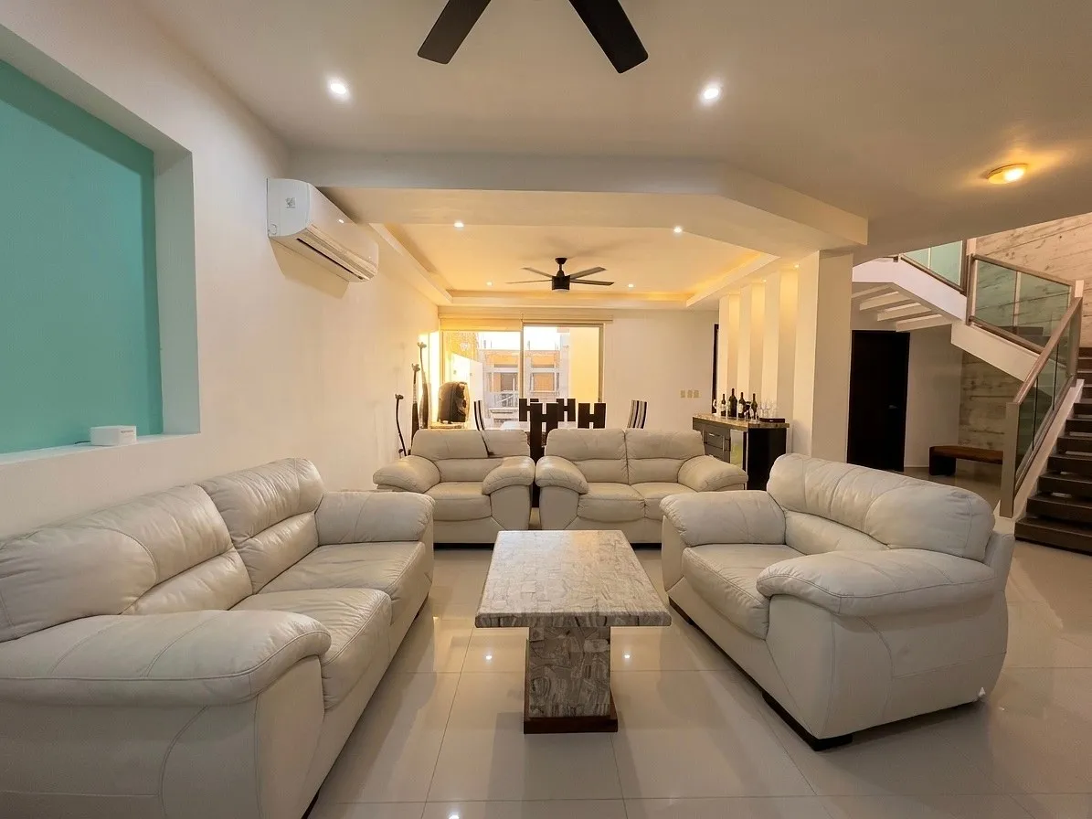 Casa en esquina en Real Mandinga, Alvarado imagen 2