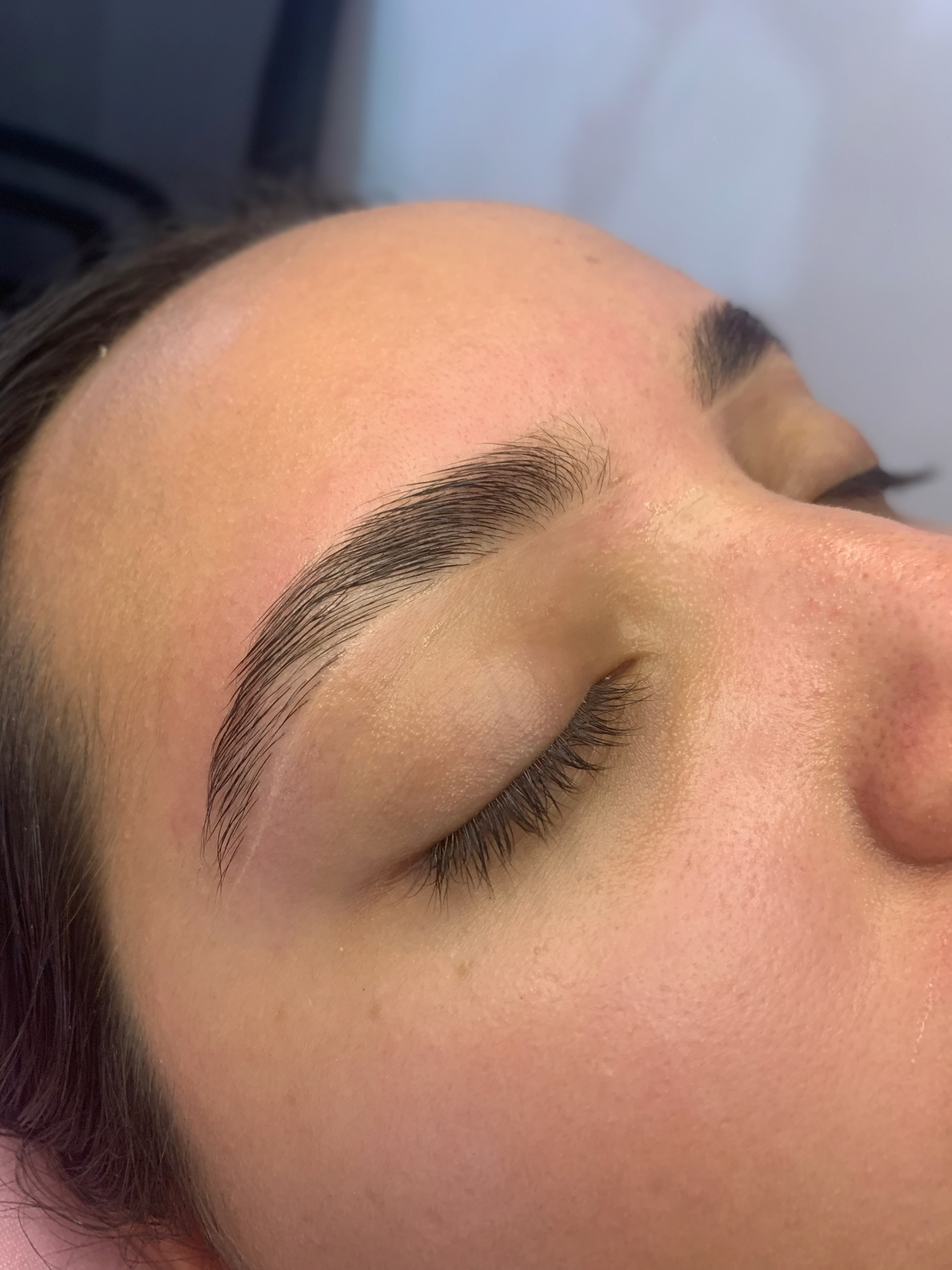 Diseño y Epilación de cejas 