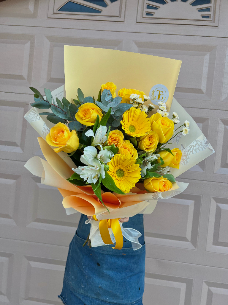 Yellow 09