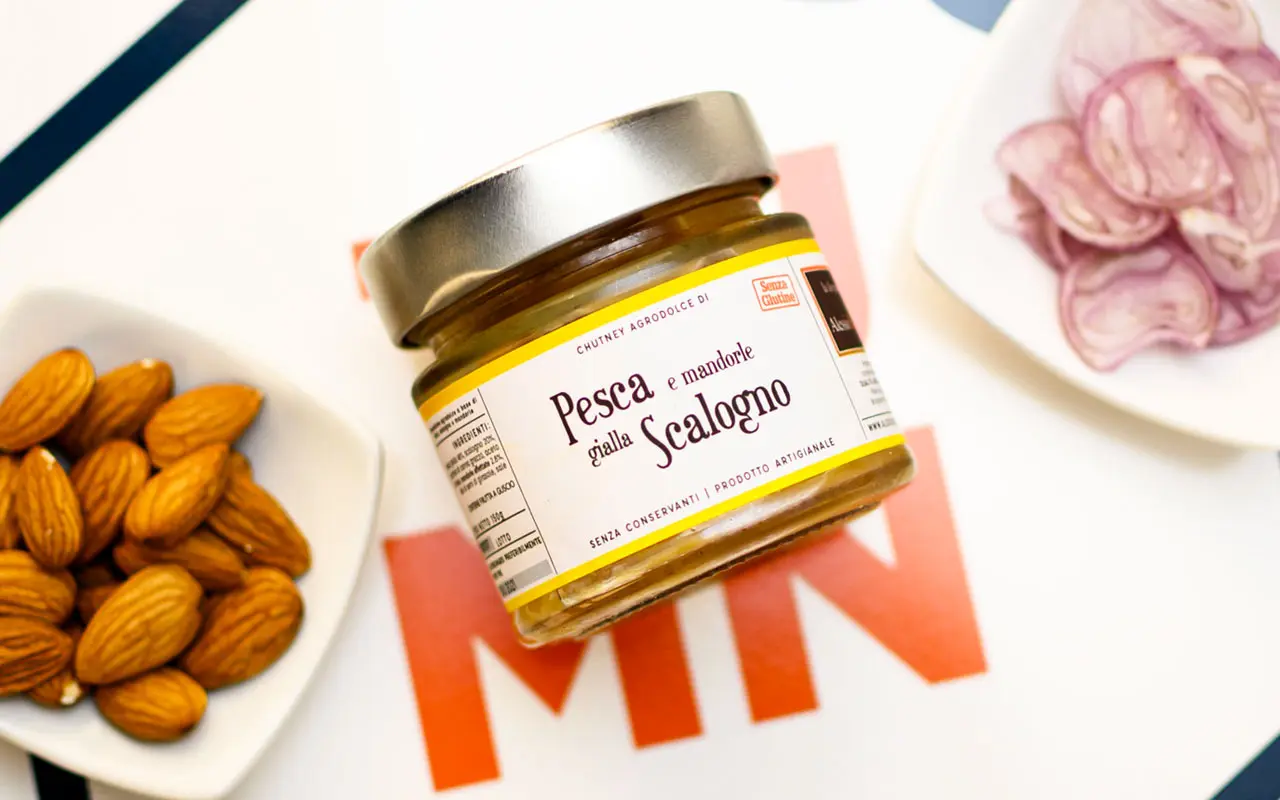Chutney à la pêche, échalotes et amandes - Alessio Brusadin, paquet de 150 grammes