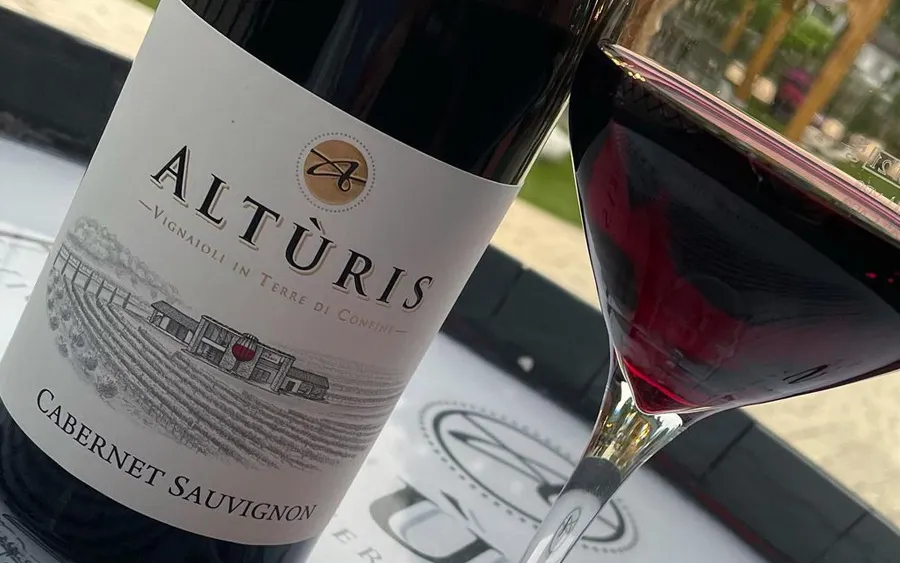 Vin Cabernet Sauvignon rouge vol.13% - Alturis, bouteille 750 ml