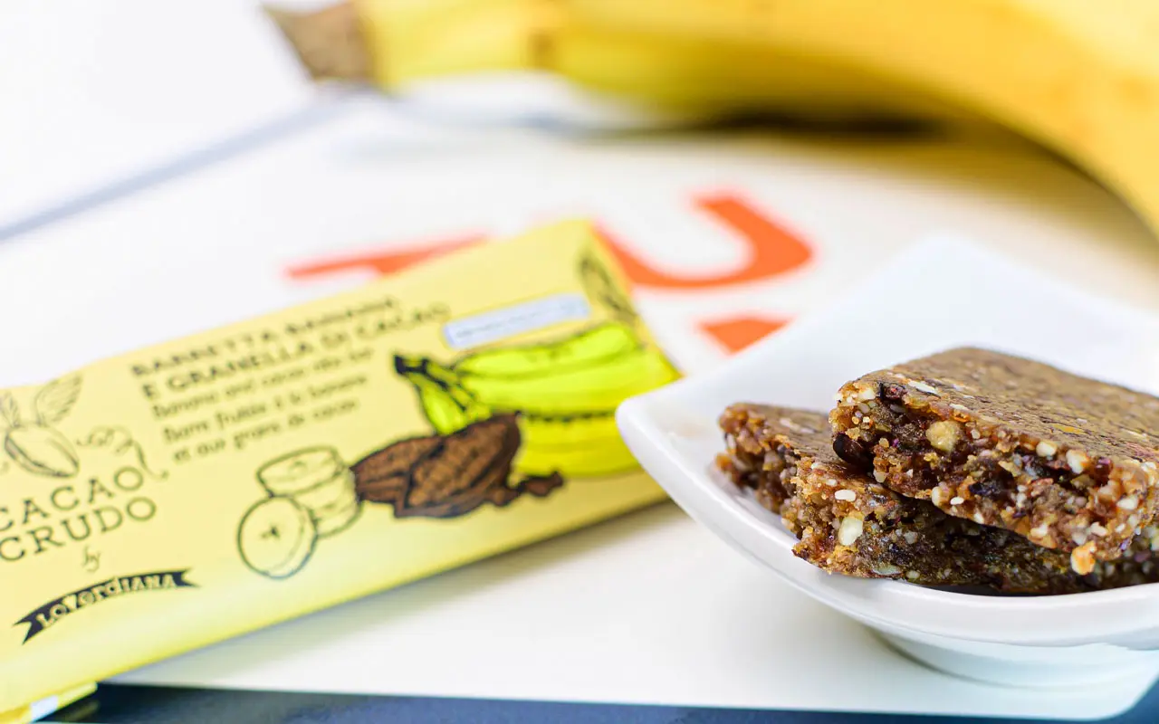 Barre protéinée biologique crue, bananes et grains de cacao - Cacao cru, paquet de 28 grammes