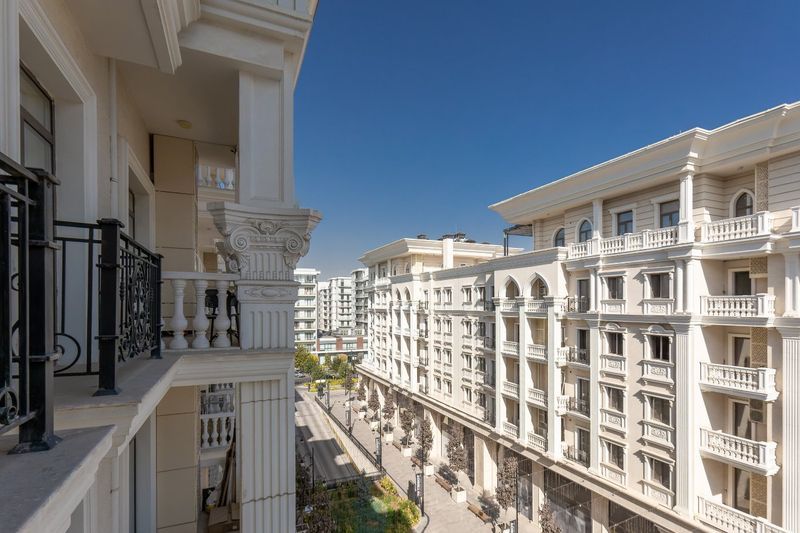 BB-House Boulevard 114 - Mobile 18