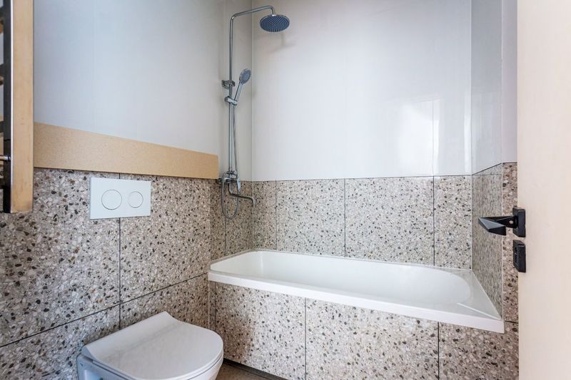 BB-House Gardens Residence 65 - Mobile 17