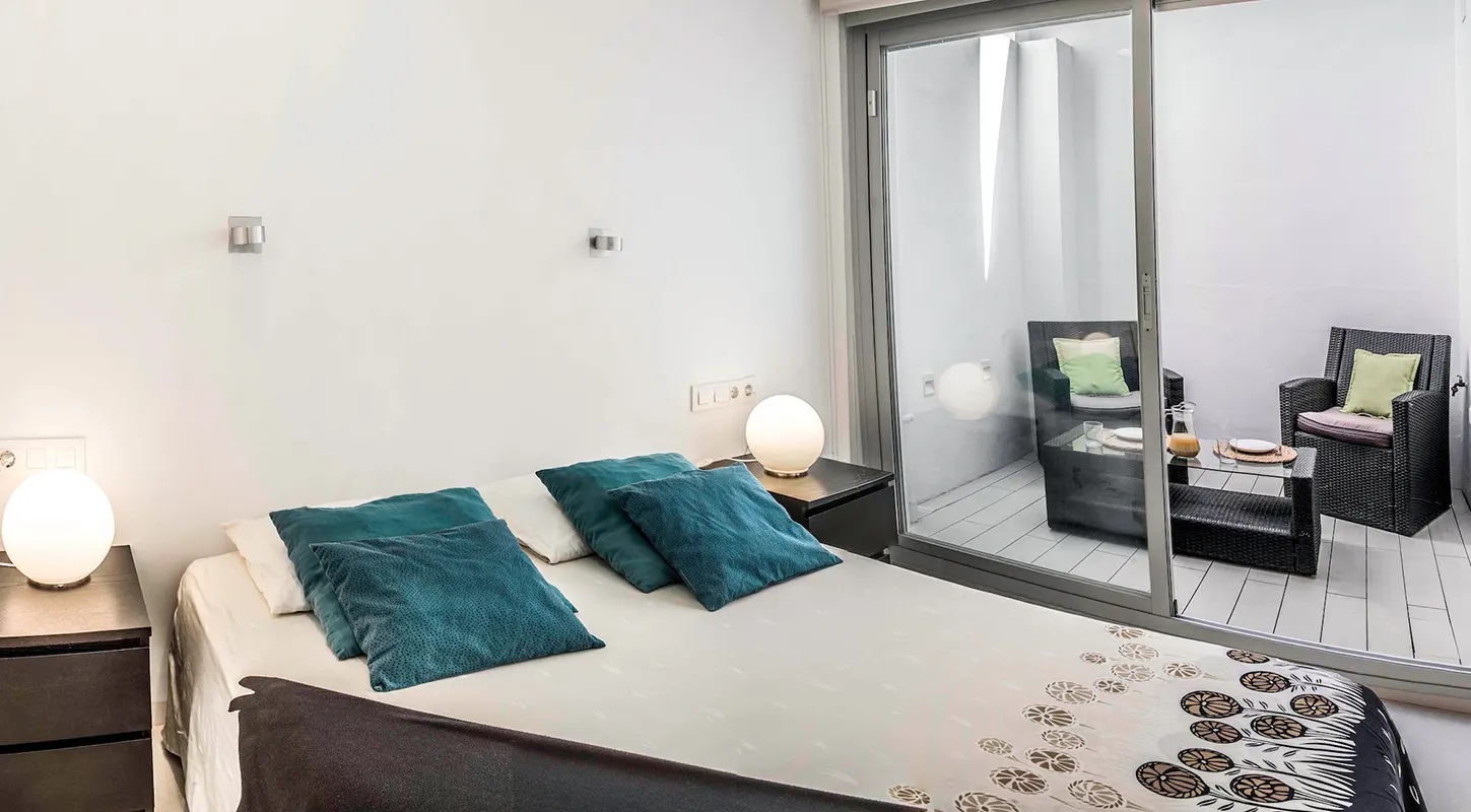 APARTAMENTOS LEVANTE