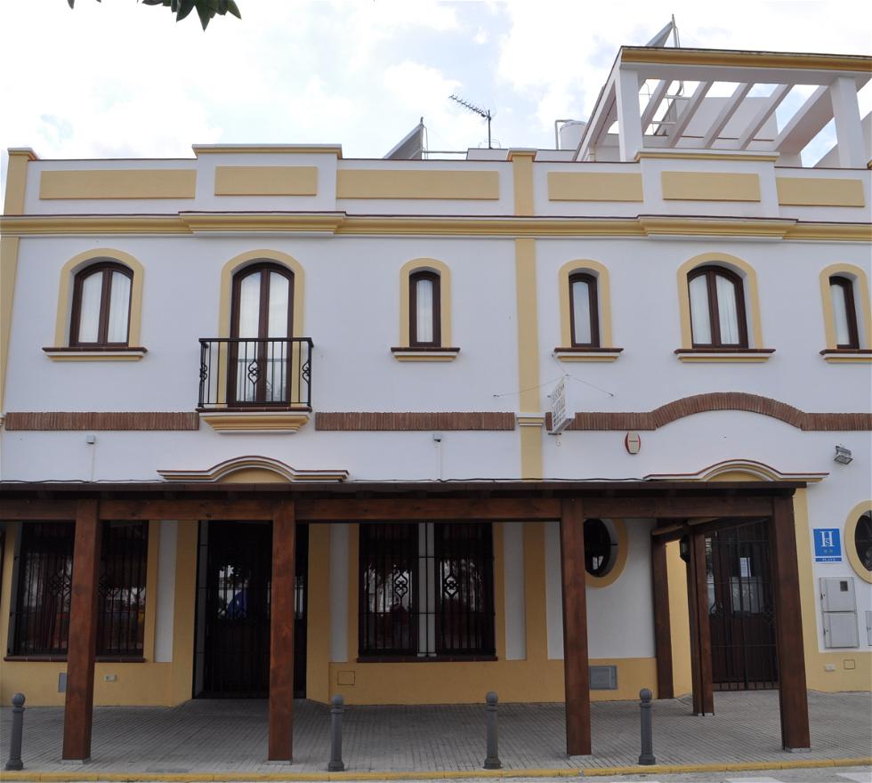 HOSTAL LA MURALLA