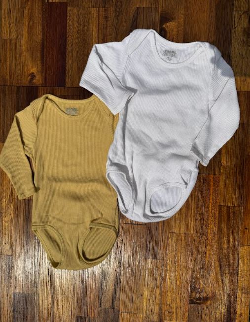 Yosi's  Preloved Kiabi Eco Collection onesies bundle (New) - 18 Months 