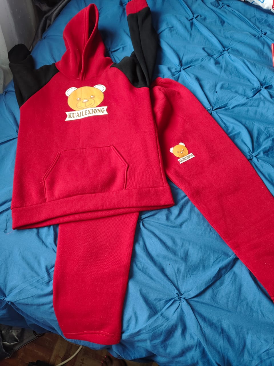 Preloved "Bear Hug" Adventure Set (Red/Black) | Age 10-12