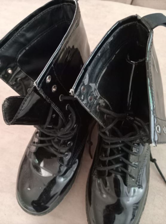 Preloved Wild Diva Combat Boot | Size 7.5