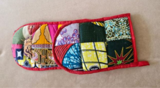 Preloved Kitchen Muffs