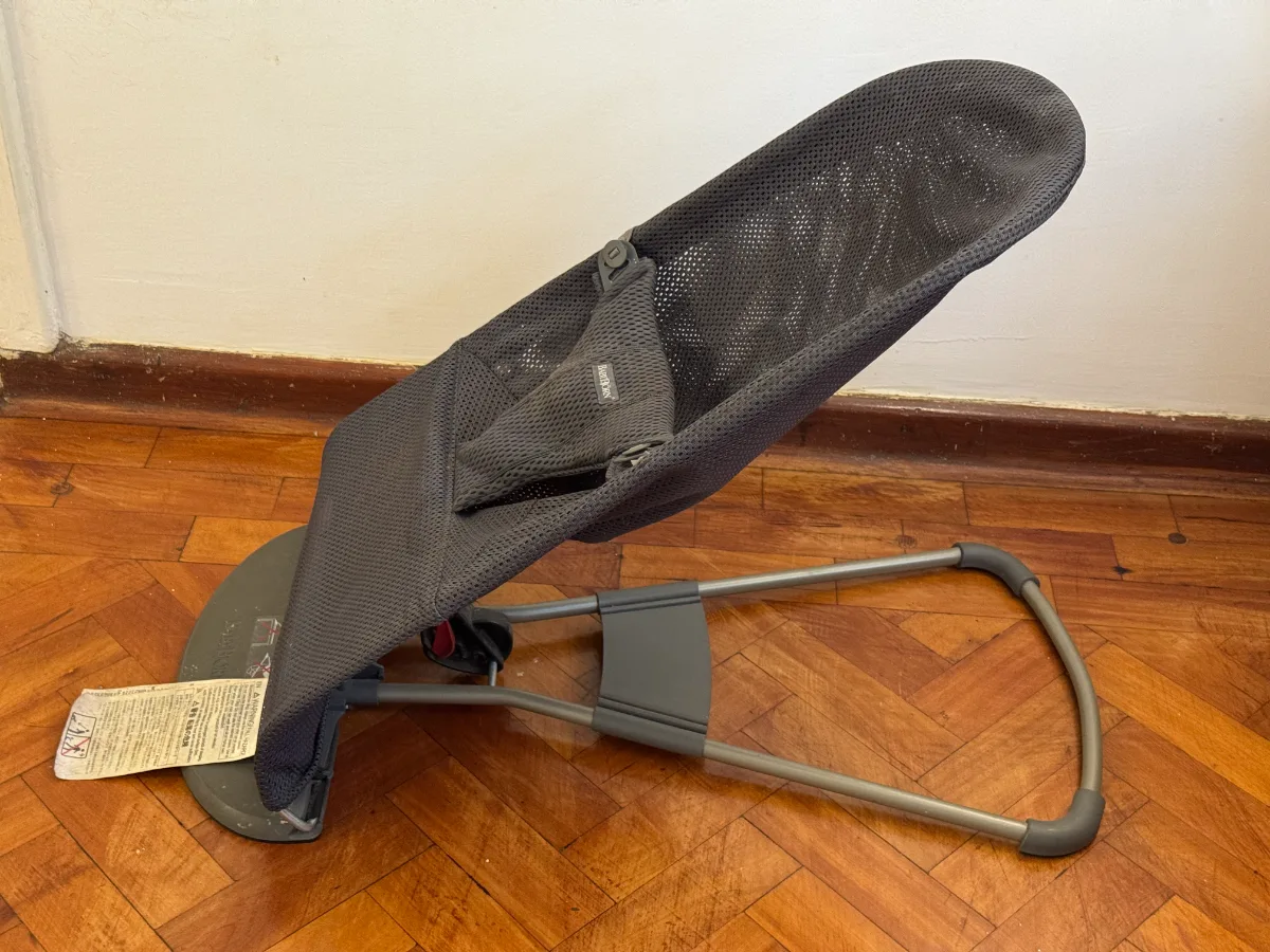 BabyBjörn Ergonomic Baby Bouncer (Anthracite Mesh) 2