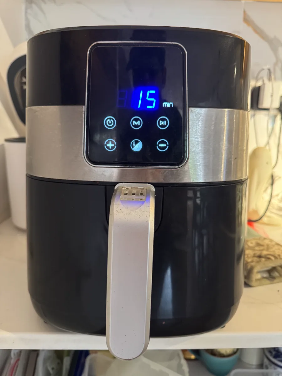 Ramtons Oil-Free Digital Air Fryer (Black & Stainless Steel) 1