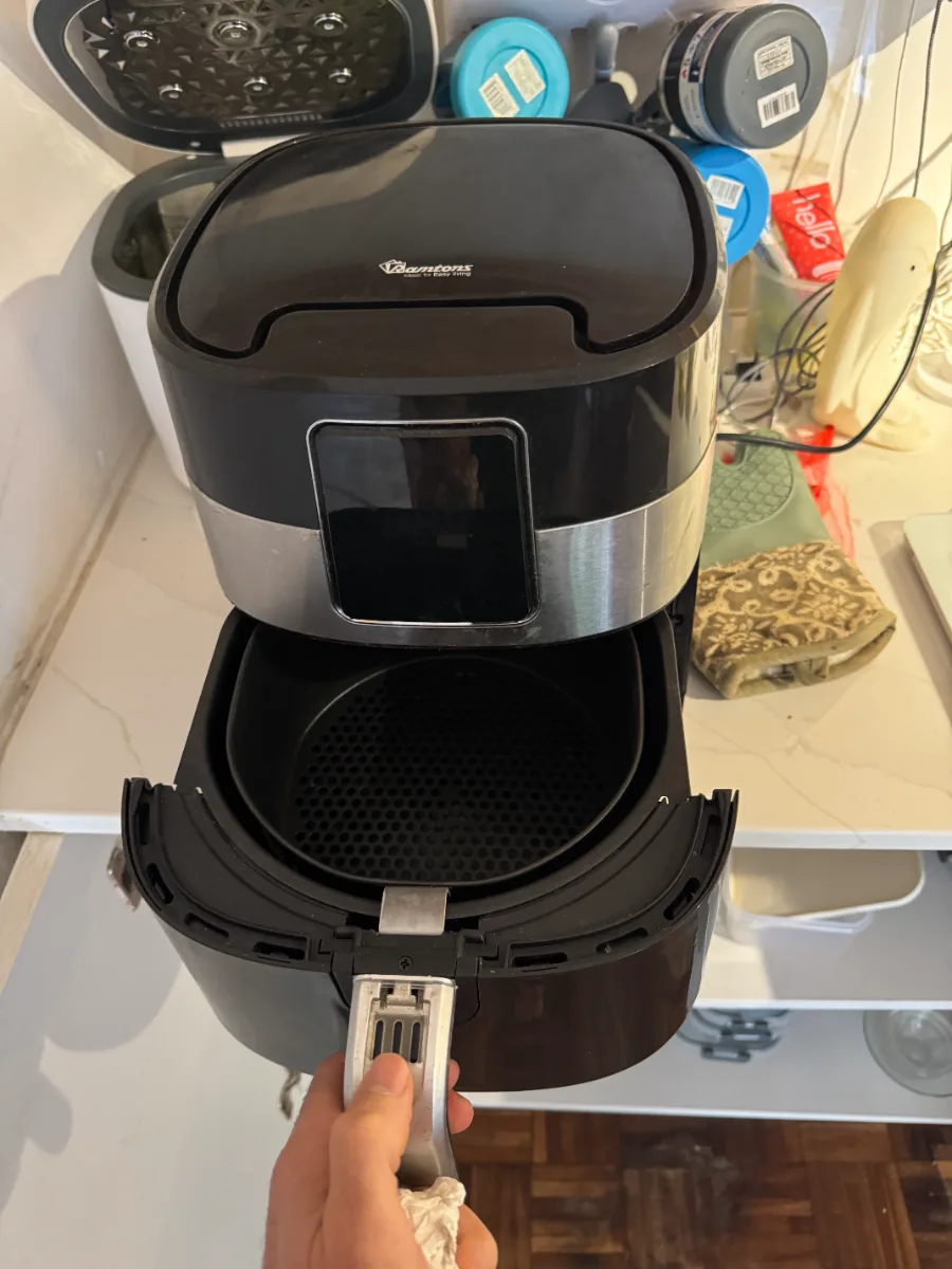 Ramtons Oil-Free Digital Air Fryer (Black & Stainless Steel) 3