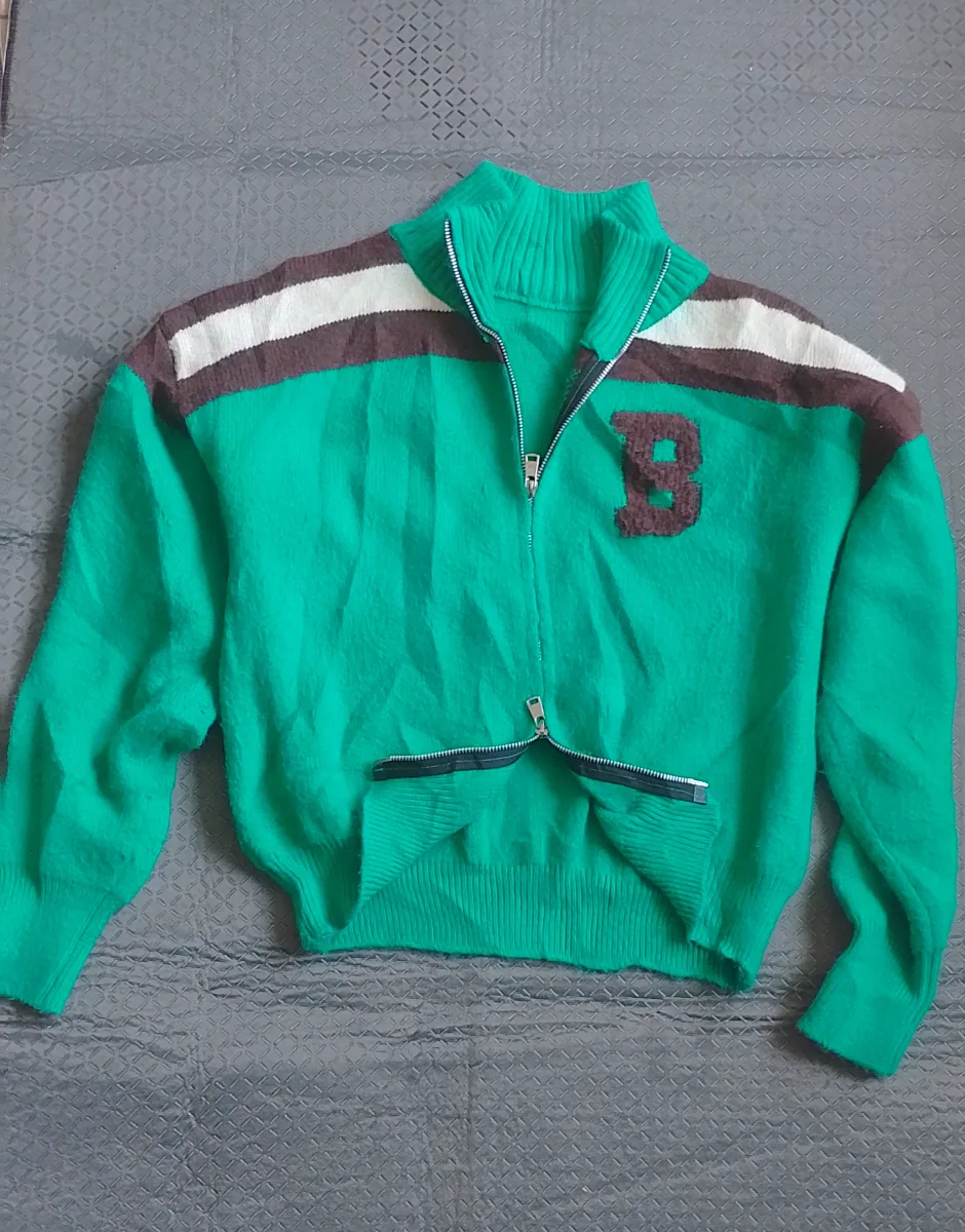 Ladies cardigan 1