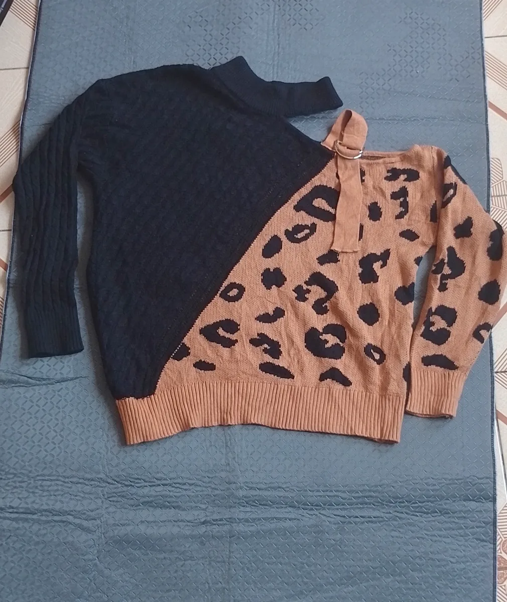 Sweater top 1