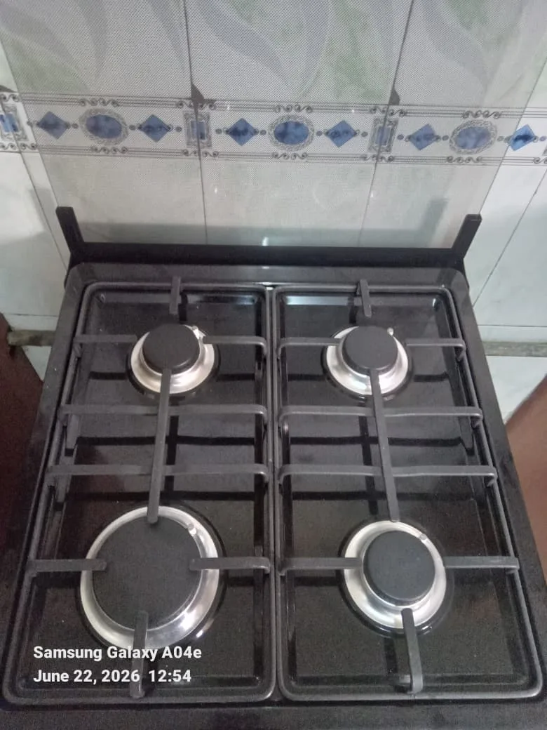 Nunix Free Standing 4 Gas Burner Cooker with oven 2