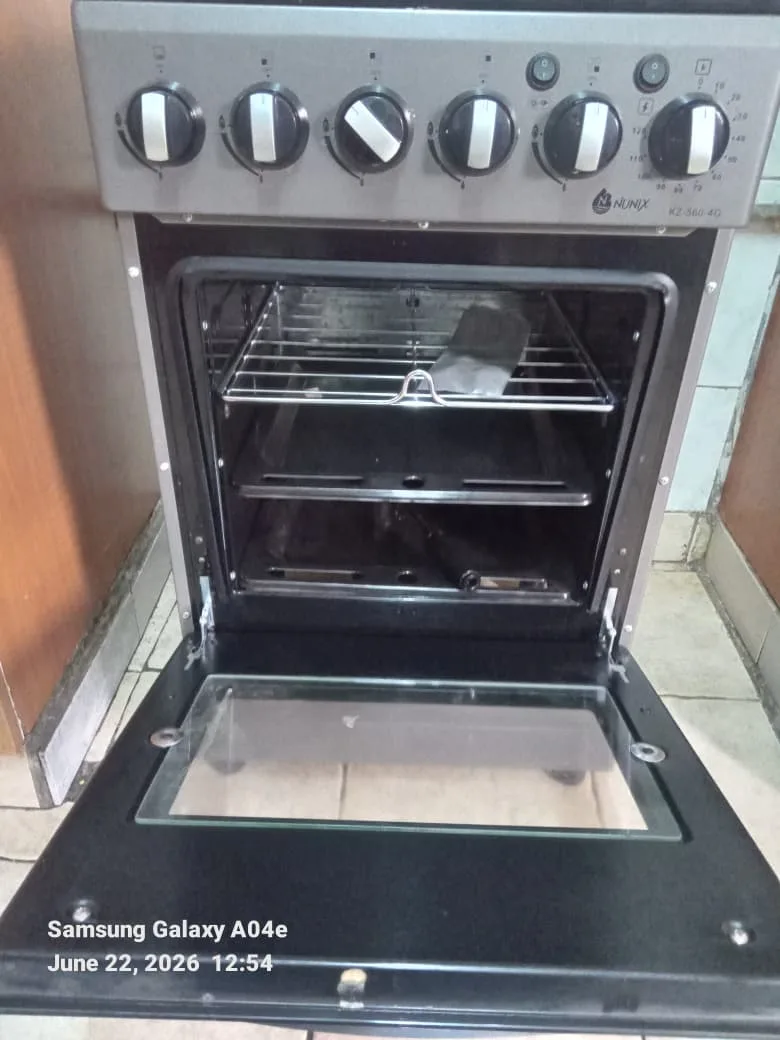 Nunix Free Standing 4 Gas Burner Cooker with oven 3