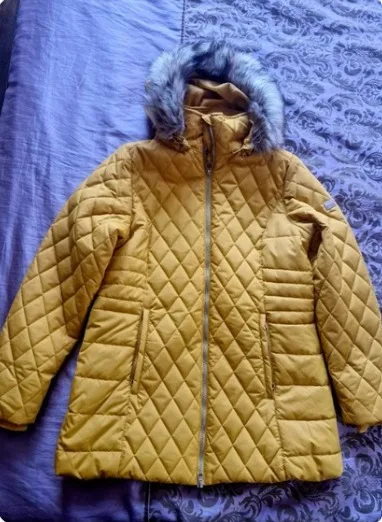 Women's Quilted Jacket (Size: UK 16 | Eu 42.)