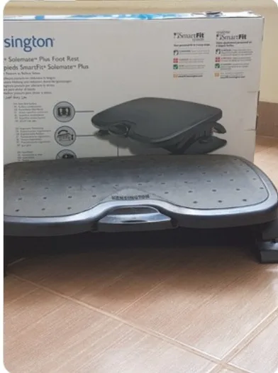Adjustable footrest