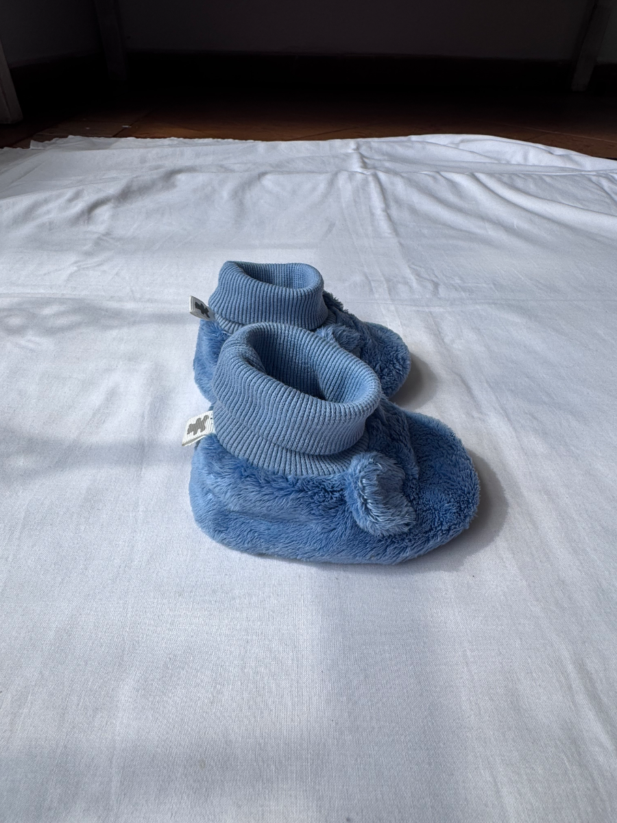Baby blue fleece booties 2